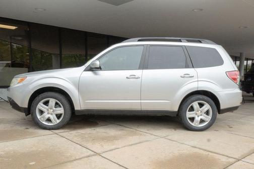 Spark Silver Metallic 2009 Subaru Forester 2.5X Limited