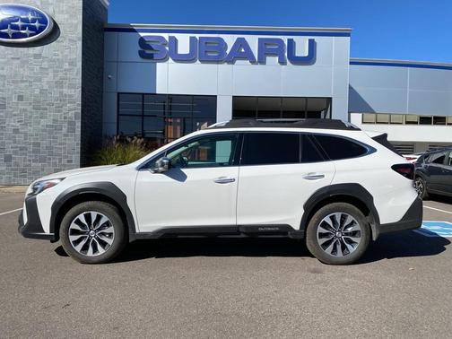 2025 Subaru Outback Touring