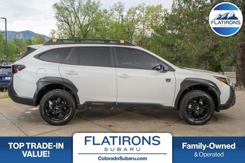 Crystal White Pearl 2023 Subaru Outback Wilderness