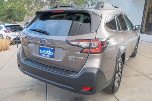 Brilliant Bronze Metallic 2024 Subaru Outback Premium