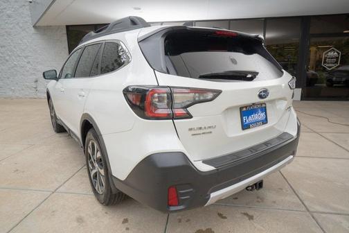 2022 Subaru Outback Limited XT
