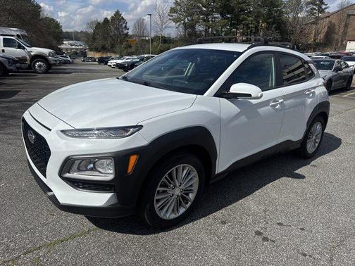 2021 Hyundai KONA SEL