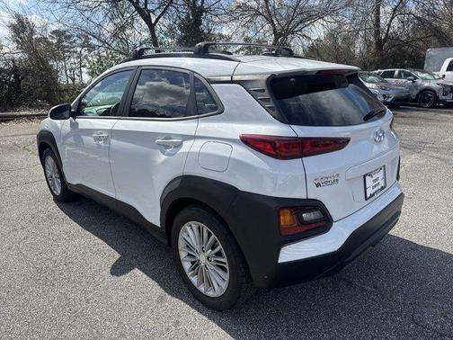 2021 Hyundai KONA SEL