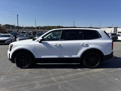 Glacial White Pearl 2022 Kia Telluride SX