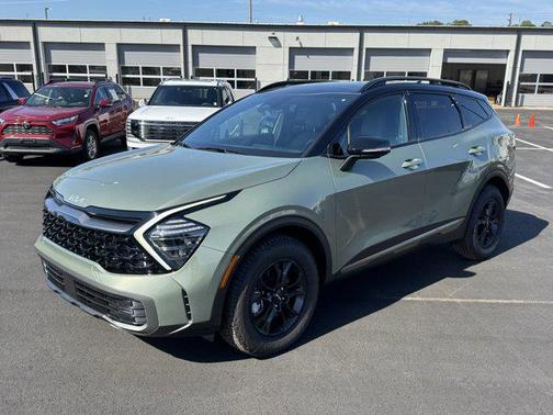 Jungle Green/Ebony Black Roof 2024 Kia Sportage X-Pro Prestige