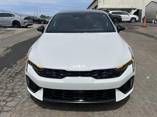 Snow White Pearl 2025 Kia K5 GT-Line