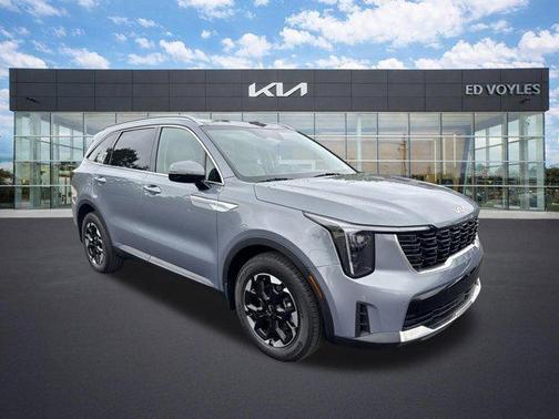 Everlasting Silver 2025 Kia Sorento S