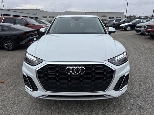 2022 Audi Q5 45 S line Premium Plus