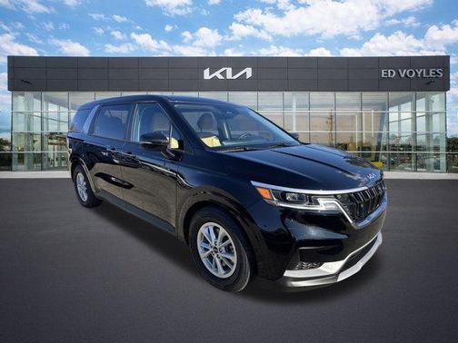2023 Kia Carnival LX