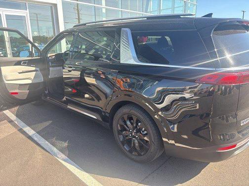 2024 Kia Carnival SX Prestige