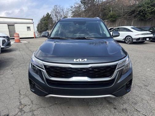 2023 Kia Seltos S