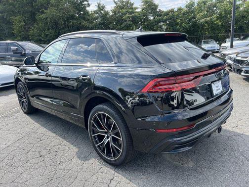 2023 Audi Q8 55 Premium Plus