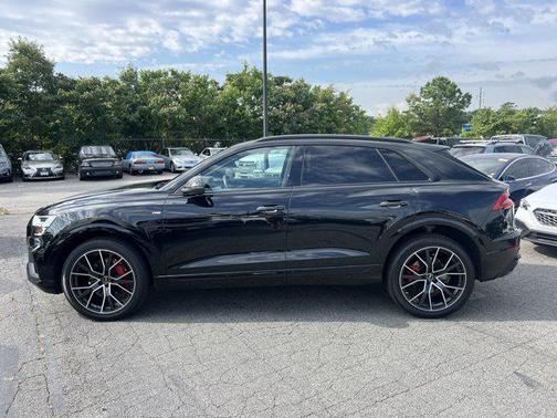 2023 Audi Q8 55 Premium Plus