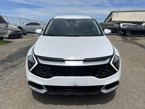 Glacial White Pearl 2025 Kia Sportage EX