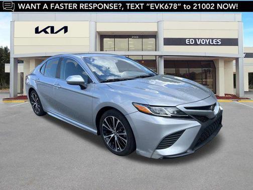2020 Toyota Camry SE