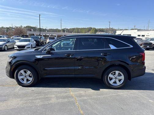 2023 Kia Sorento LX
