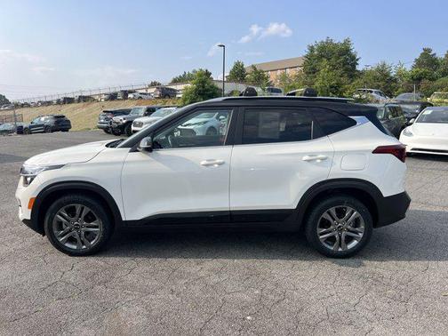 2021 Kia Seltos S