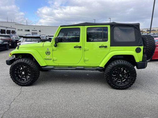 2012 Jeep Wrangler Unlimited Sahara
