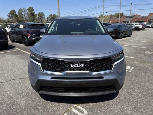 2022 Kia Sorento LX