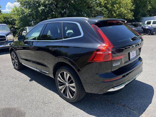2022 Volvo XC60 Recharge Plug-In Hybrid T8 Inscription