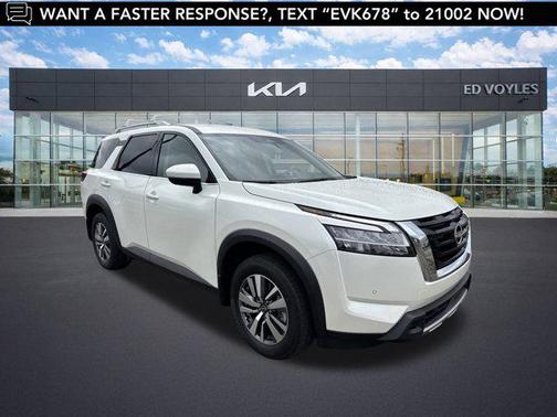 2024 Nissan Pathfinder SL FWD