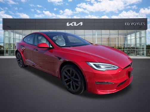 2022 Tesla Model S Base