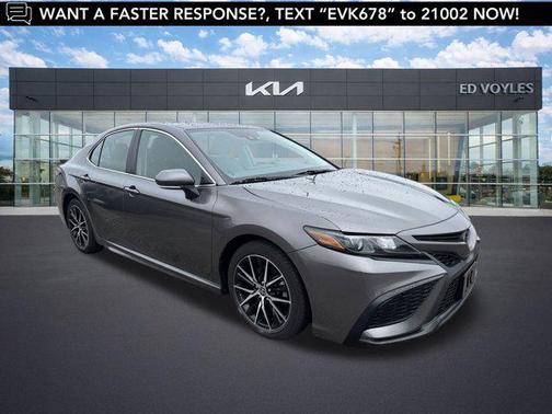 2022 Toyota Camry SE