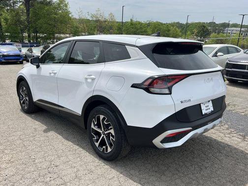Glacial White Pearl 2025 Kia Sportage EX