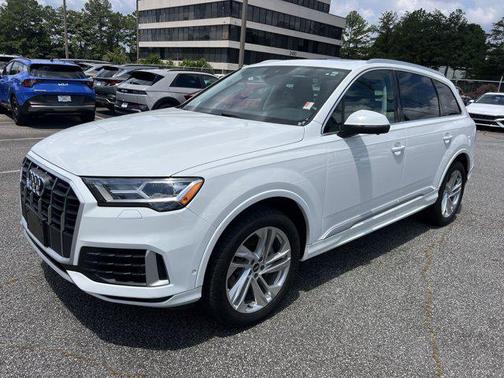 2021 Audi Q7 55 Premium Plus