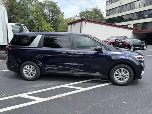 Deep Chroma Blue 2024 Kia Carnival LX