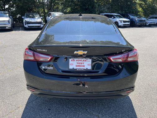 2021 Chevrolet Malibu FWD LT