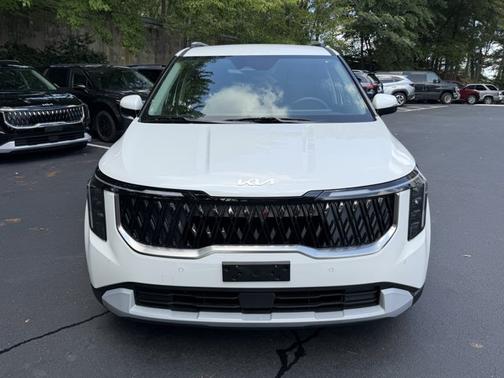 White 2026 Kia Carnival EX