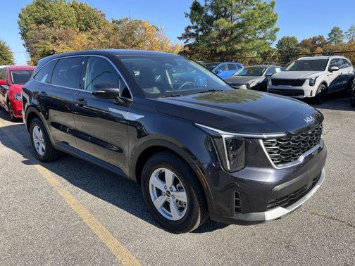 2025 Kia Sorento LX