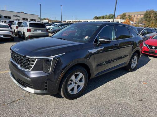 2025 Kia Sorento LX