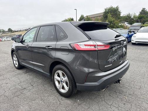 2020 Ford Edge SE