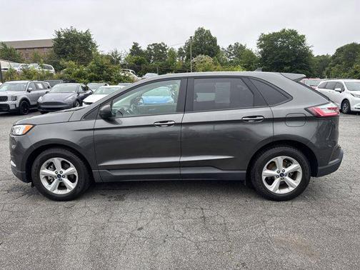 2020 Ford Edge SE