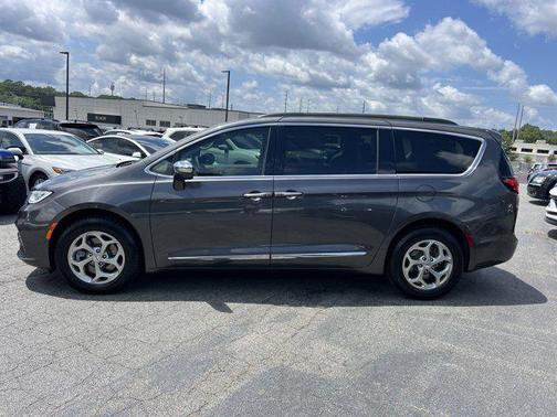 2022 Chrysler Pacifica Limited