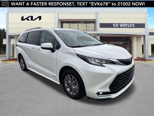 2021 Toyota Sienna XLE 8 Passenger