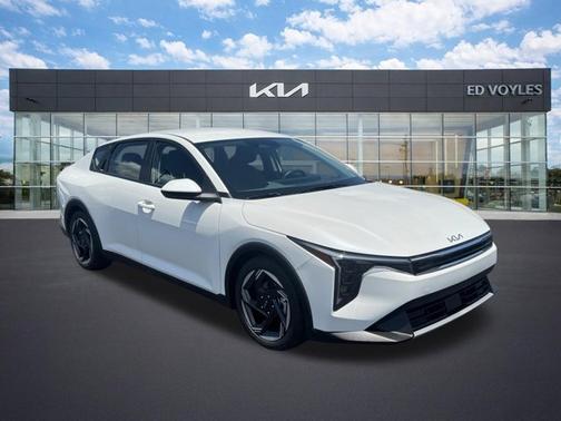 Snow White Pearl 2025 Kia K4 EX