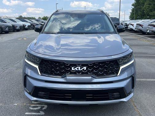 Everlasting Silver 2023 Kia Sorento SX
