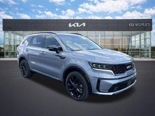 Everlasting Silver 2023 Kia Sorento SX