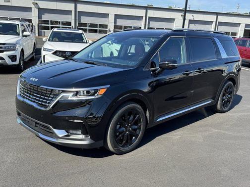 Aurora Black Pearl 2024 Kia Carnival SX Prestige