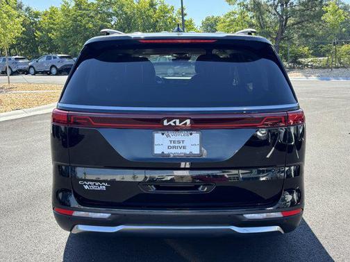 Aurora Black Pearl 2024 Kia Carnival SX Prestige