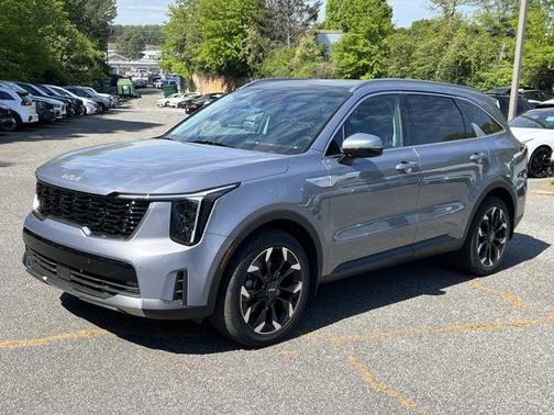 Everlasting Silver 2025 Kia Sorento EX