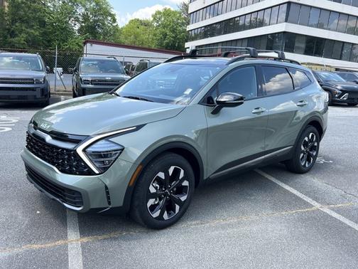 Jungle Green 2024 Kia Sportage X-Line