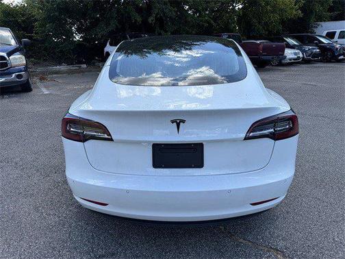 2022 Tesla Model 3 Standard Range