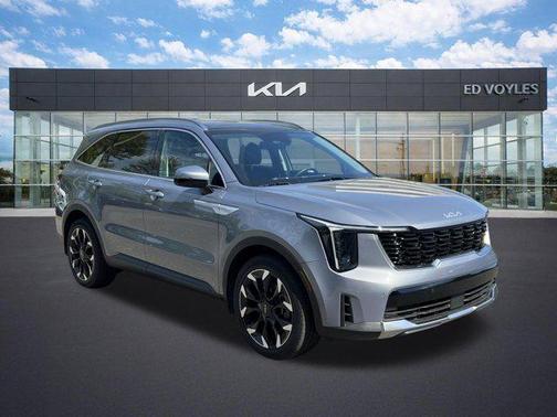 Everlasting Silver 2025 Kia Sorento EX