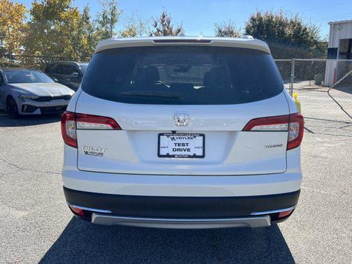 2019 Honda Pilot Touring 8-Passenger