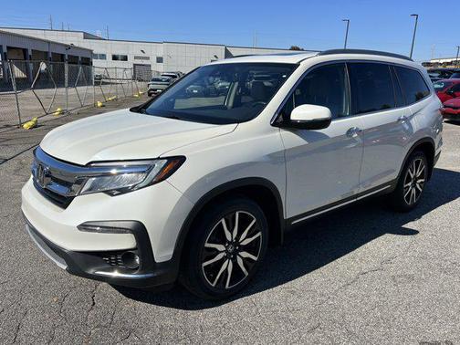 2019 Honda Pilot Touring 8-Passenger