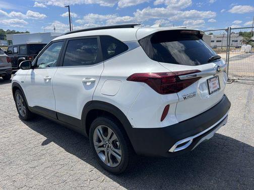 2021 Kia Seltos S